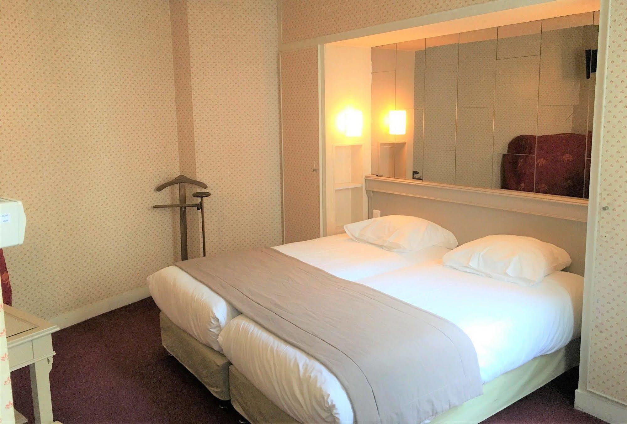 Hotel Eiffel Kensington Parigi Esterno foto
